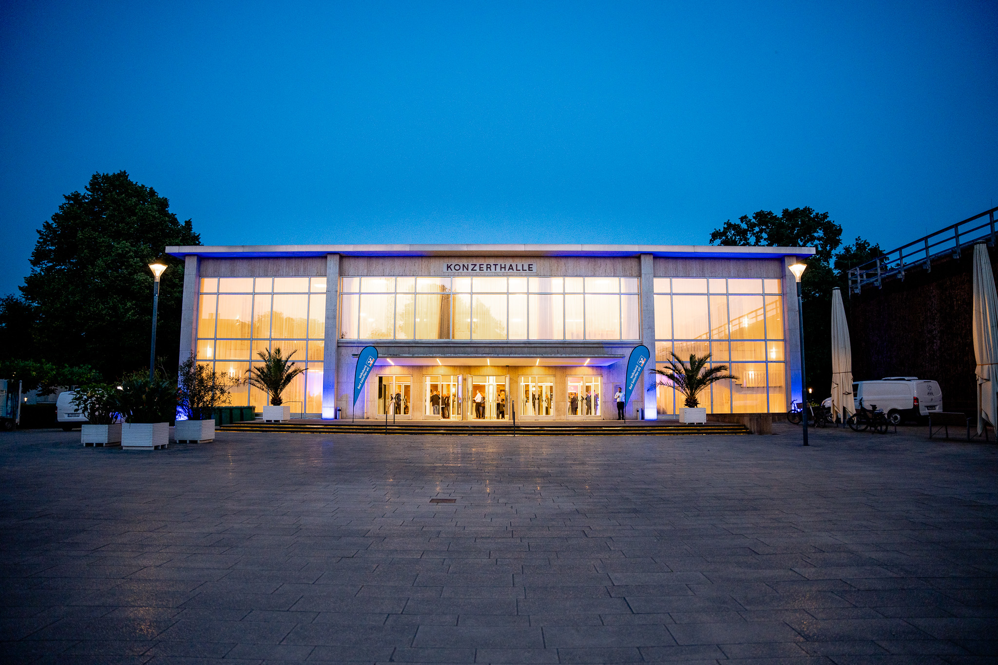 Konzerthalle Bad Salzuflen im Dunkeln